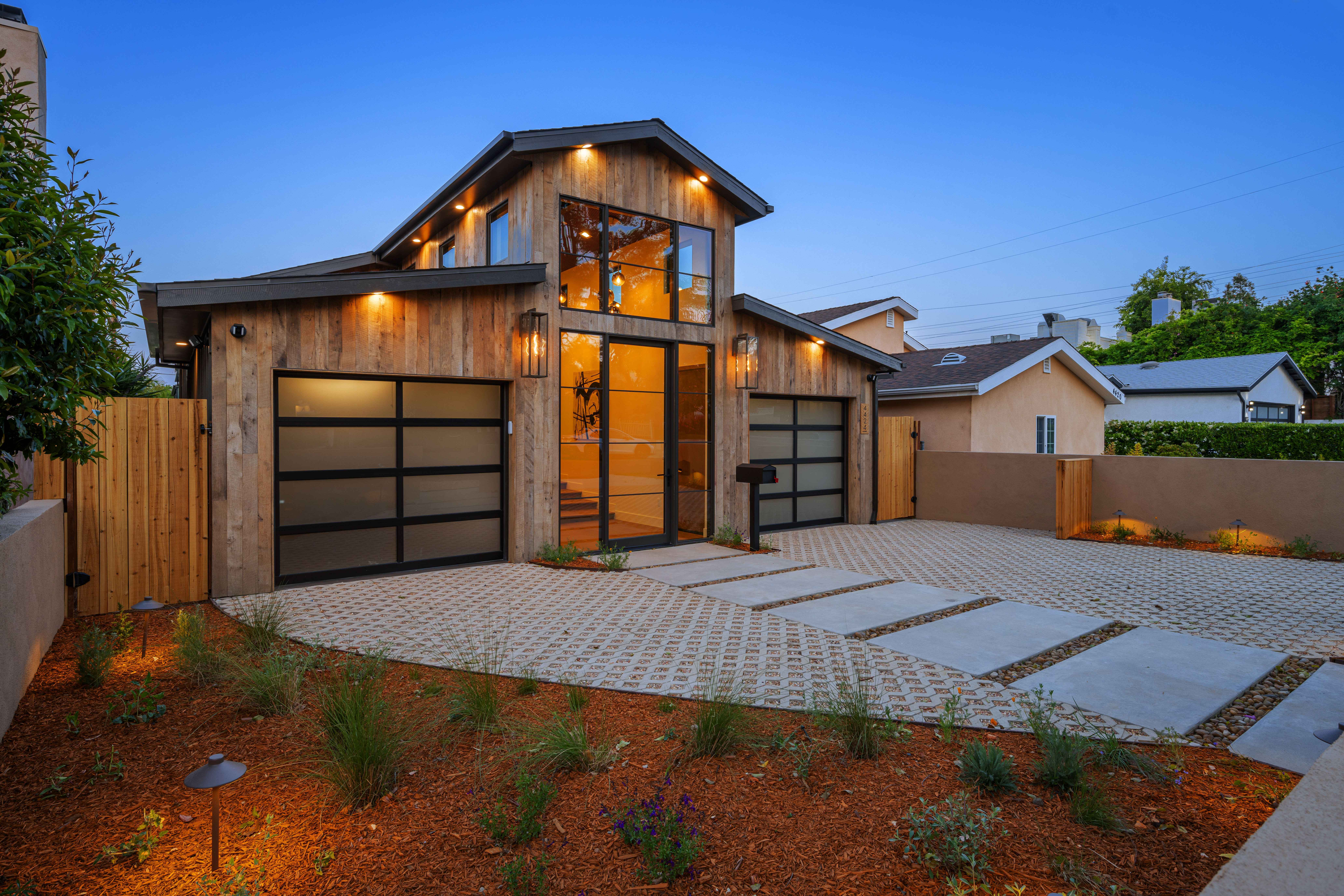 What to Expect During a Professional Garage Door Repair in Woodbridge, VA