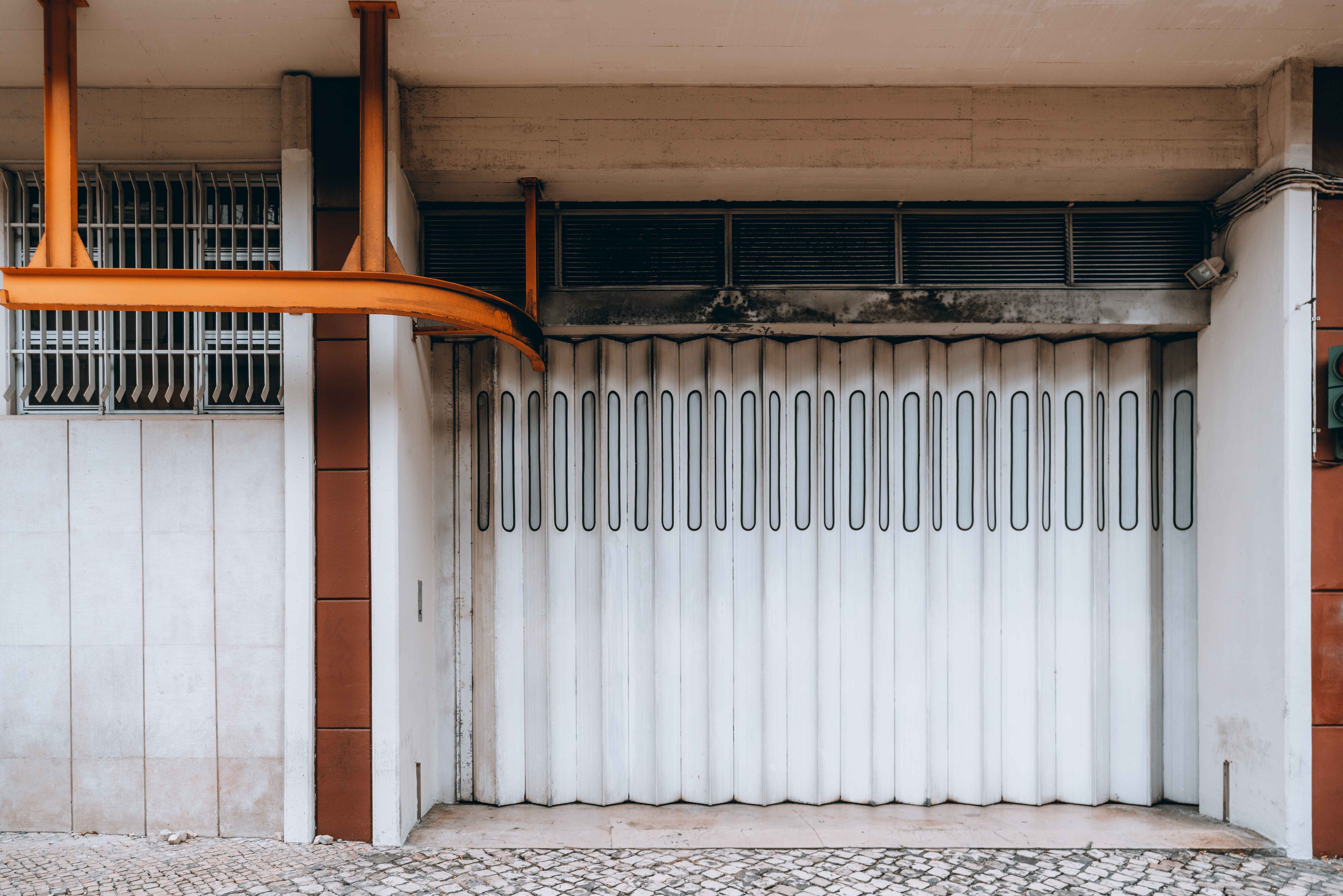 The Benefits of Upgrading to a Modern Garage Door in Woodbridge, VA